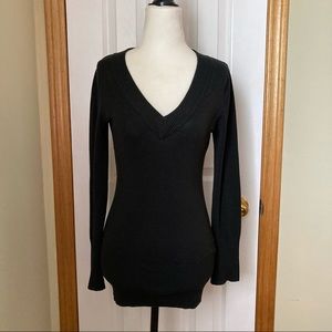 🌸5/$25🌸 
Cafe Brand Size L Knit V Neck Sweater